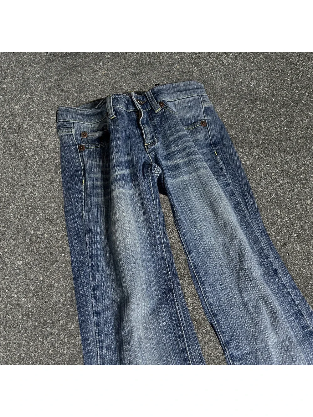 Vintage DKNY Flared Leg Denim Jeans Embroidered Pockets Size 0